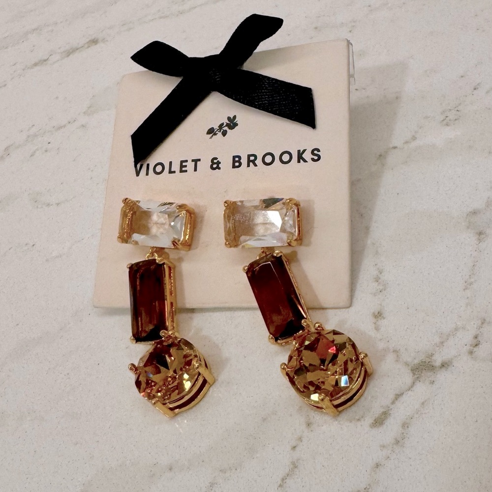 ✨ Violet & Brooks Statement Drop Earrings – Gold & Amber Crystals, NWT